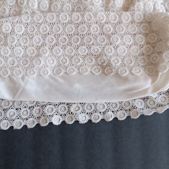 Sleeveless blouse - Picture 5 of 9